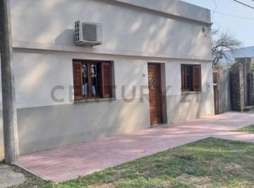Casa · 69m² · 2 Ambientes · 1 Cochera · Casa en Venta en Rafaela, Barrio 9 de Julio