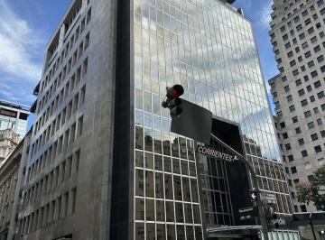 Oficina comercial · 680m² · 2 Cocheras · Oficinas en Impecable Estado en Microcentro