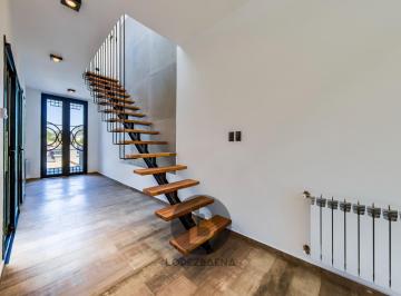 Casa · 175m² · 5 Ambientes · 2 Cocheras · Venta Dúplex de 3 Dorm. en Siete Soles - Alqarias