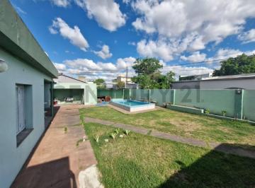 Casa · 113m² · 4 Ambientes · 1 Cochera · Casa en Venta en Rafaela, Barrio Mosconi