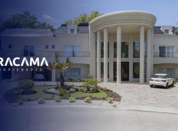Casa · 700m² · 6 Ambientes · 5 Cocheras · Casa en Venta en Saint Thomas Este Oeste - Canning