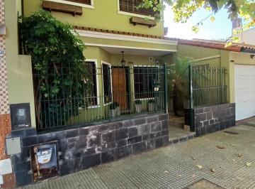 Casa de 6 ambientes, Villa Pueyrredón · Chalet S/ Lte. 9,02x42,70 - 6 Ambtes con Parque Piscna y Quincho con Sum y Dep.