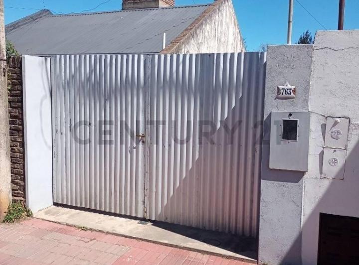 Casa en venta en Alberdi · 3 ambientes