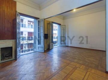 Departamento · 102m² · 4 Ambientes · Semipiso en Venta de 4 Ambientes en Monserrat ¡Apto Crédito!