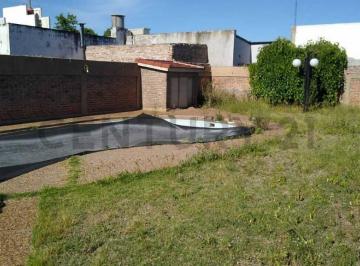 Casa · 170m² · 3 Ambientes · 1 Cochera · Excelente Propiedad a Pocas Cuadras del Centro Se Vende!