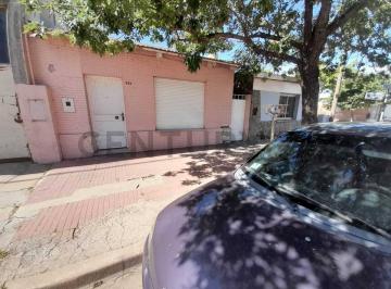 Casa · 78m² · 4 Ambientes · Propiedad en Excelente Ubicación Sobre Av Para Reciclar