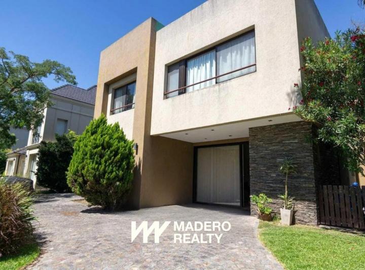 Venta de Casa 5 Ambientes en Nordelta