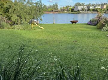 Casa de 5 ambientes, Tigre · Venta - Casa Al Agua - La Comarca