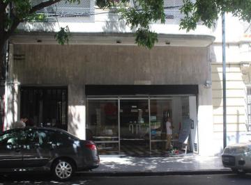 Departamento de 4 ambientes, Balvanera · Alquiler 4 Amb con Dependencia de Servicio Contra Frente Abierto