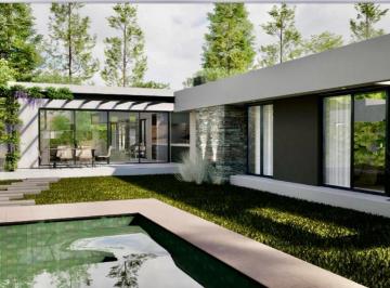 Casa · 202m² · 4 Ambientes · 2 Cocheras · Casa en Venta en Chacras de Coria
