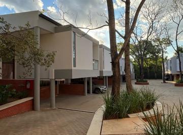 Casa · 160m² · 5 Ambientes · 2 Cocheras · Casa - Loma Merlo