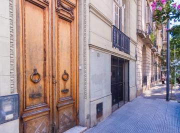 Oficina comercial · 420m² · 12 Ambientes · 1 Cochera · Magnífica Casa de Estilo Ideal Oficinas o Desarrollo Inmobiliario en Barrio Norte