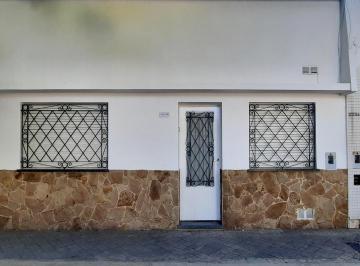 Casa · 65m² · 3 Ambientes · Casa en Venta en Rosario