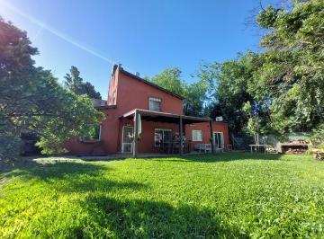 PH · 120m² · 4 Ambientes · 3 Cocheras · Villa Udaondo, 3 Dorm., PH
