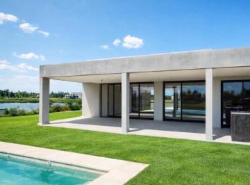 Casa · 259m² · 4 Ambientes · 2 Cocheras · Casa en Venta Al Rio en Barrio El Naudir