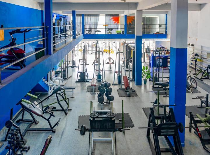Local comercial · 611m² · 5 Ambientes · 1 Cochera
