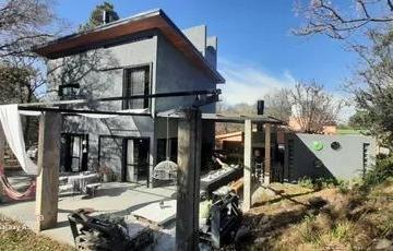 Casa de 6 ambientes, La Granja · Apto Credito Vendo Casa La Granja