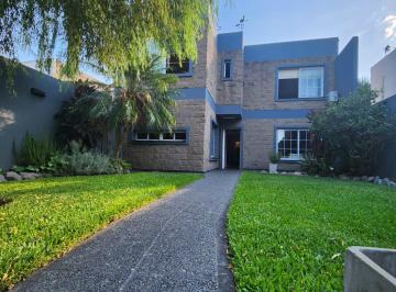 Casa de 4 ambientes, Lanús · Casa en Venta con Cochera y Local Lanus Oeste
