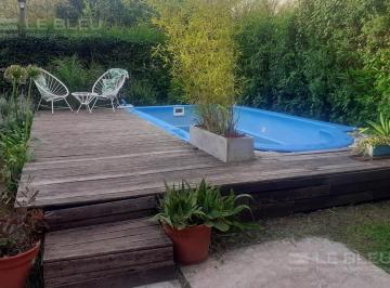 Casa · 150m² · 3 Ambientes · 2 Cocheras · Venta Casa 3 Ambientes Cochera Parque y Pileta en Dolores Provincia de Buenos Aires