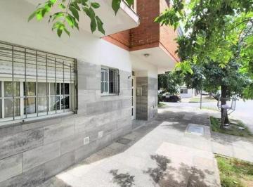 Departamento · 60m² · 3 Ambientes · Departamento de 3 Ambientes con Balcón Excelente Estado