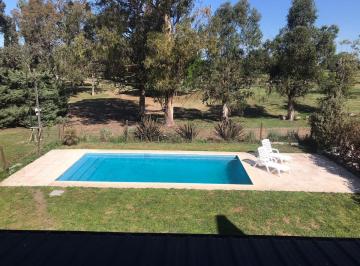 Casa · 180m² · 4 Ambientes · 2 Cocheras · Casa - Venado II
