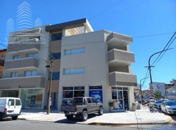 Departamento · 58m² · 3 Ambientes · Excelente Departamento 3 Ambientes Al Frente, Sarmiento y Newbery!