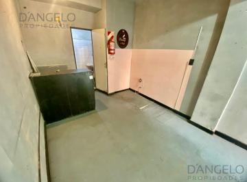 Local comercial · 25m² · 1 Ambiente · Local con Persiana Al Frente - Baño y Antebaño