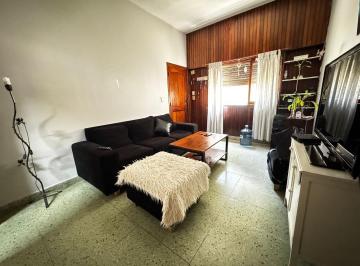 PH · 115m² · 3 Ambientes · 1 Cochera · PH en Esquina, Independiente con Cochera y Patio! Palomar