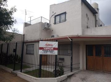 PH · 70m² · 3 Ambientes · 1 Cochera · PH en Esquina, Independiente con Cochera y Patio! Palomar