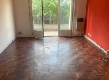 Departamento de 3 ambientes, Villa General Mitre · Departamento de 3 Ambientes Al Frente con Balcon