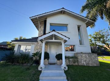 Casa · 307m² · 5 Ambientes · 5 Cocheras · Venta Casa en Country San Miguel de Ghiso