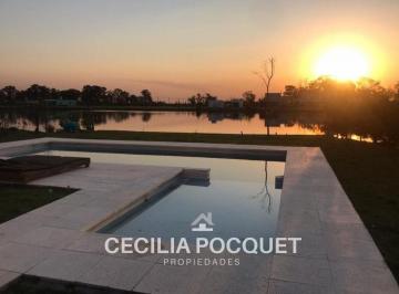 Casa · 190m² · 5 Ambientes · 2 Cocheras · Casa en Venta Barrio Santo Domingo Canning San Vicente