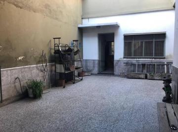 Casa · 240m² · 6 Ambientes · 1 Cochera · Casa en Venta