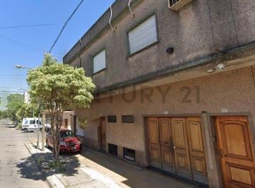 PH · 215m² · 3 Ambientes · 1 Cochera · Casa en Venta