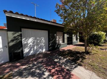 Casa · 125m² · 3 Ambientes · 1 Cochera · Casa en El Martillo