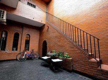 Casa · 169m² · 3 Ambientes · Venta Casa 3 Ambientes Quincho Terraza Parrilla en Flores