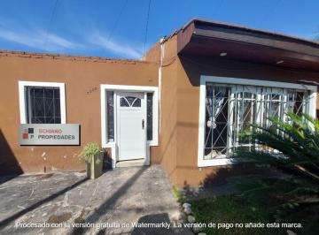 Casa de 3 ambientes, Quilmes · Casa en Una Planta con Entrepiso en Quilmes Oeste.