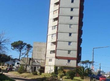 Departamento · 60m² · 1 Ambiente · Villa Gesell - Venta – Departamento 3 Ambientes – Gas Natural – Av 4 y Paseo 112