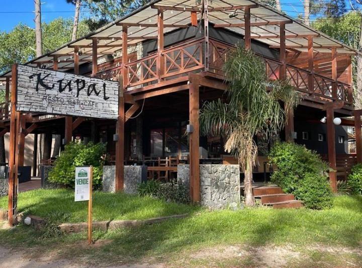 Local comercial · 387m² · 5 Ambientes
