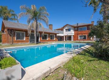 Casa · 276m² · 7 Ambientes · 3 Cocheras · Venta Casa 7 Amb Piscina Ombues de Hudson