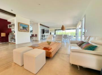 Casa de 5 ambientes, Malagueño · Venta! Malagueño - Hermosa Casa en Valle del Golf - Etapa 1.