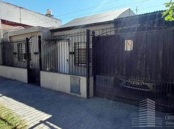 Casa · 150m² · 4 Ambientes · 2 Cocheras · Casa 4 Ambientes Ituzaingo Sur - Toda Amoblada - Se Escuchan Propuestas