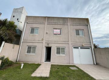 Casa de 6 ambientes, Santa Clara del Mar · Propiedad de 6 Ambientes a Una Cuadra de La Playa, Santa Clara del Mar