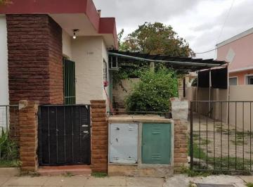 PH · 50m² · 2 Ambientes · 1 Cochera · Venta PH 2 Ambientes Tipo Casa Moron
