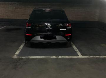 Garage , San Nicolás · Cochera (Doble) en Galería Jardin
