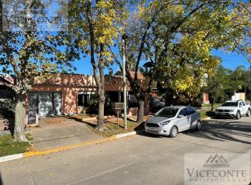 Casa de 4 ambientes, San Vicente · Casa 120 m², Av 9 de Julio, San Vicente, Provincia de Buenos Aires.