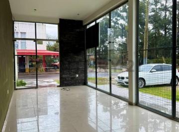 Local comercial · 45m² · 2 Ambientes · 8 Cocheras · Local en Venta, City Bell, Sobre Camino General Belgrano