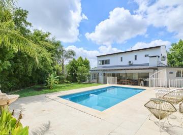 Casa · 220m² · 5 Ambientes · 4 Cocheras · Venta 5 Ambientes, Pileta - Manzanares Chico Apto Credito