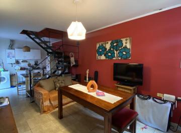 Casa · 3 Ambientes · 1 Cochera · Duplex en Barrio Sargento Cabral