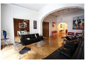 Departamento · 332m² · 5 Ambientes · 1 Cochera · Piso I Excelente Distribución I Reciclado